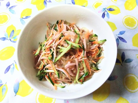 つるっとさっぱり 葛切りの中華サラダ